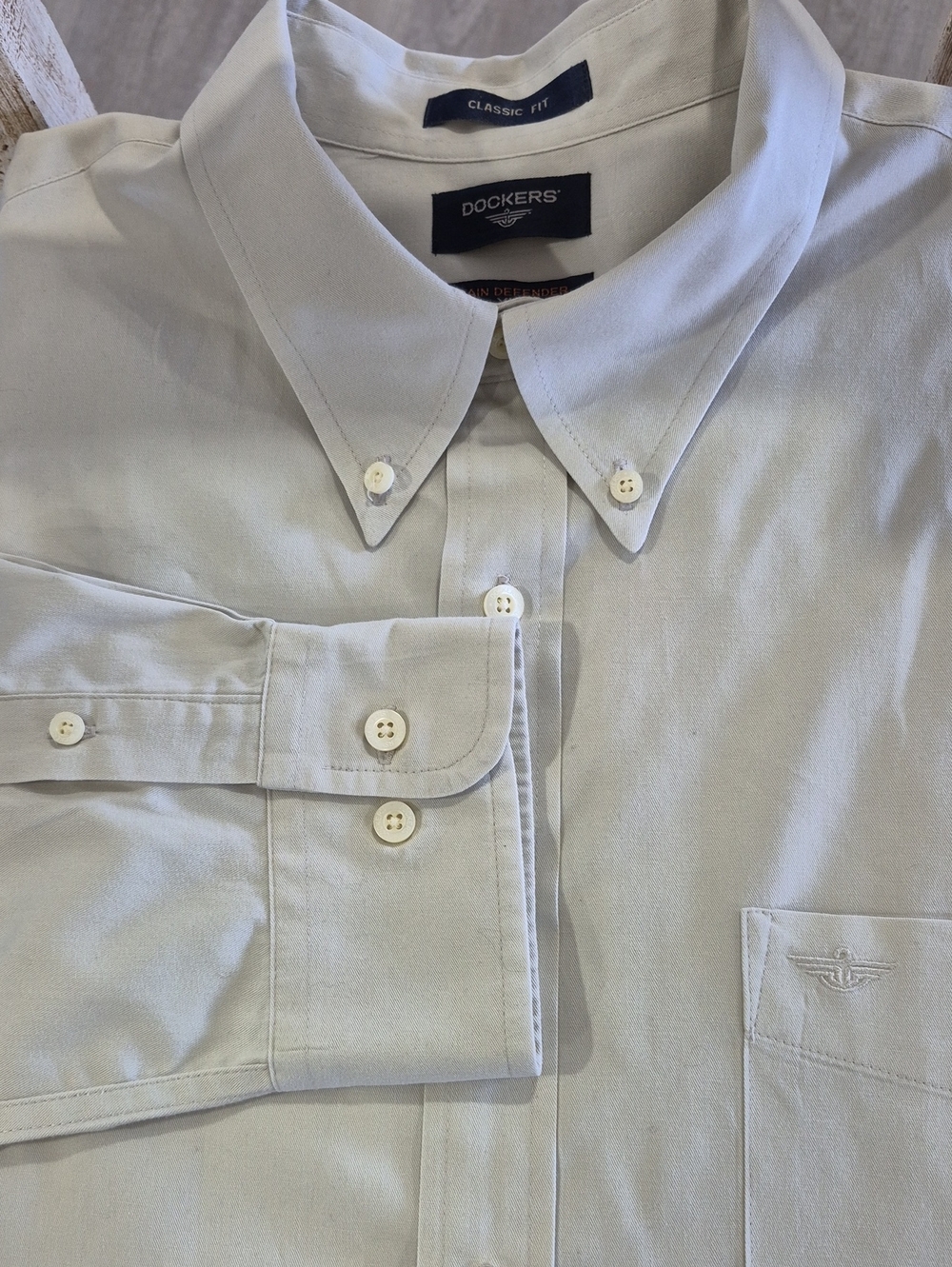 Dockers Light Gray Classic Fit Button-Down Dress Shirt
